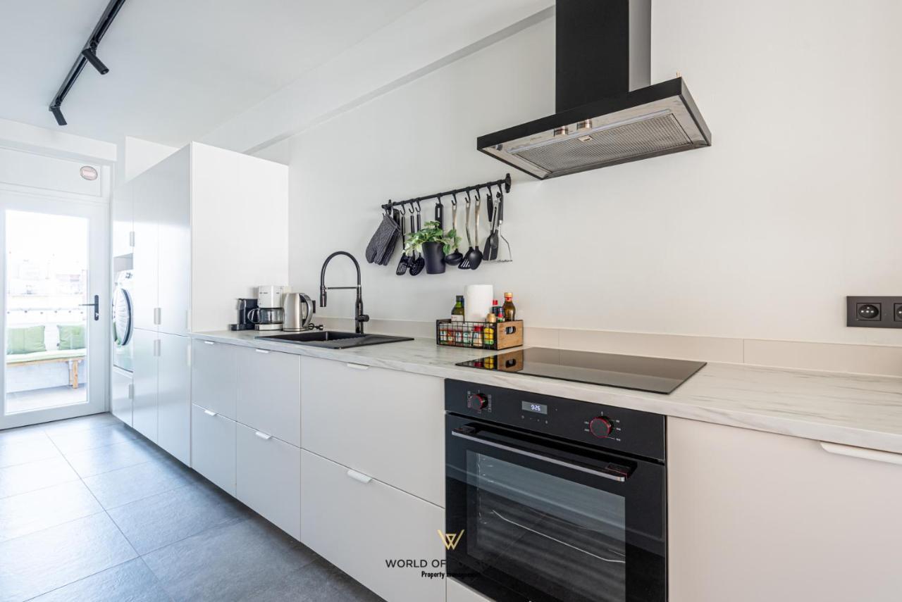 Luxurious Apartment Next To The Sea And City Centre With Free Parking Space Остенде Екстер'єр фото